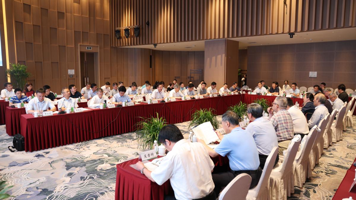 完美电竞 完美电竞平台孙其信校长出席农业水资源高效利用全国重点实验室第一届学术委员会第一次会议暨发展咨询会(图1)