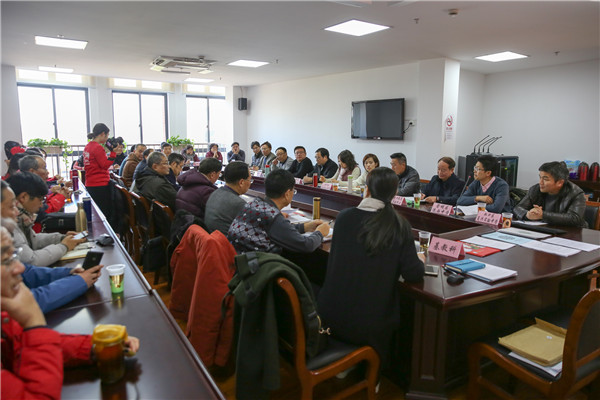 完美电竞 完美电竞官网崇明区教育局“城乡携手共进计划之精准委托管理方案”评估会召开：携手共进互利共赢(图2)