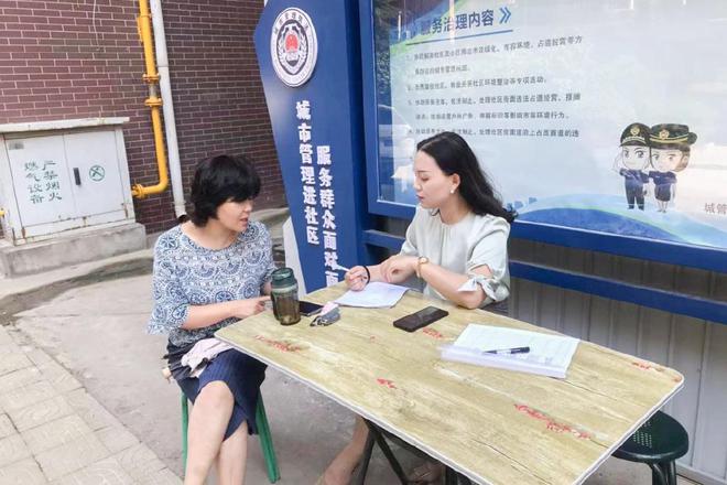 我所吴静律师前往新新完美平台 完美电竞APP佳园小区为居民提供法律咨询服务(图2)