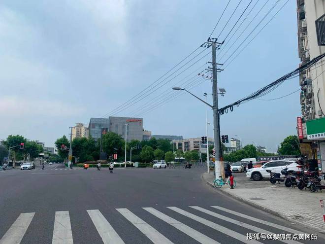 杨浦城投悦江湾售楼处官网指定网站丨城投悦江湾欢迎您丨楼完美电竞 完美电竞官网盘详情(图4)