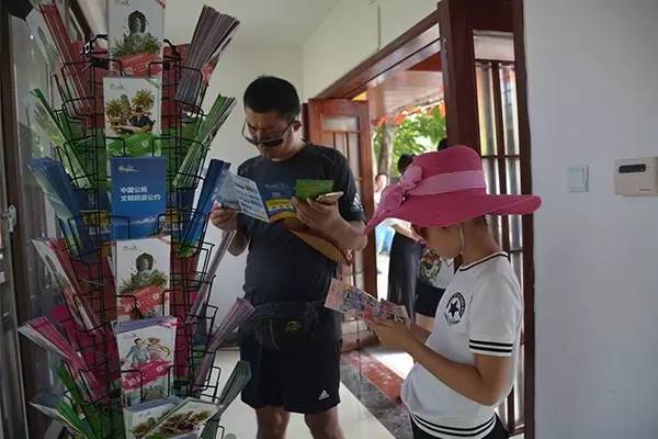 完美电竞三亚市旅游信息咨询中心：出行小帮手我仍在这里等你(图3)