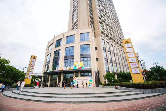 五个院子最新大宅出售信息发布、详情来电咨询！完美电竞(图27)